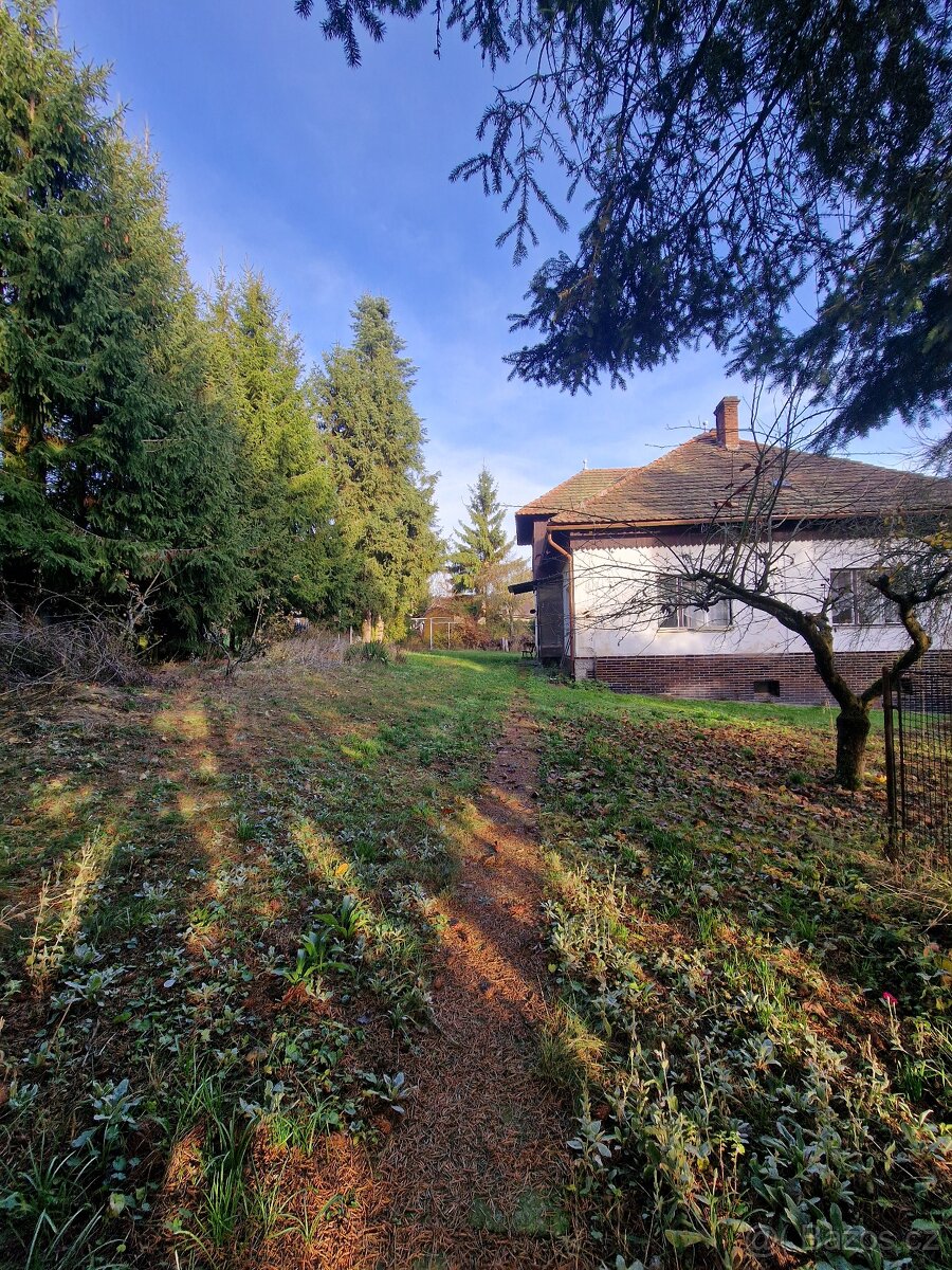 RD 5+1 ,POZEMEK 2000m², 2x garáž - 11