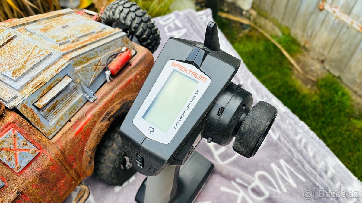 Prodám RC auta + spoustu náhradních dílů a doplňků - 11