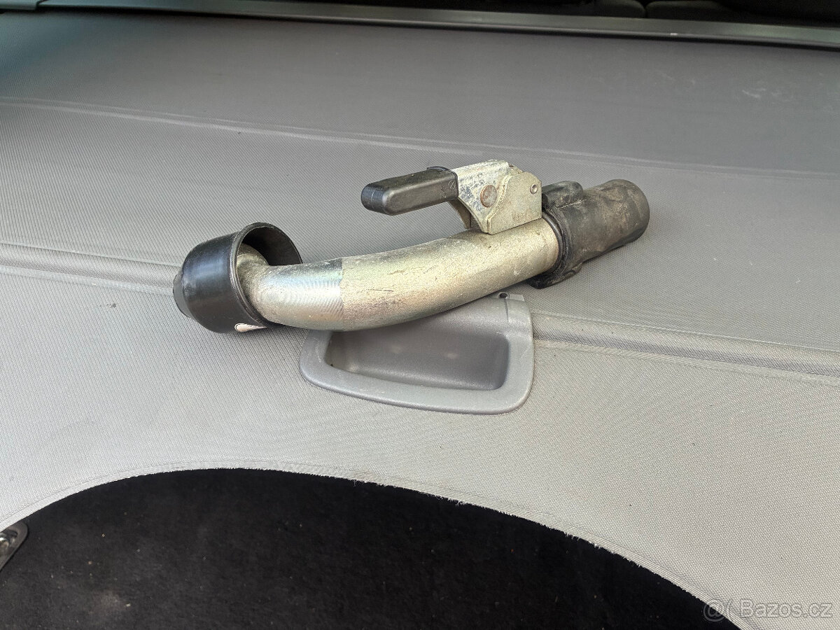 Ford Focus combi mk2 1.6Tdci rv.5/2010 - 11