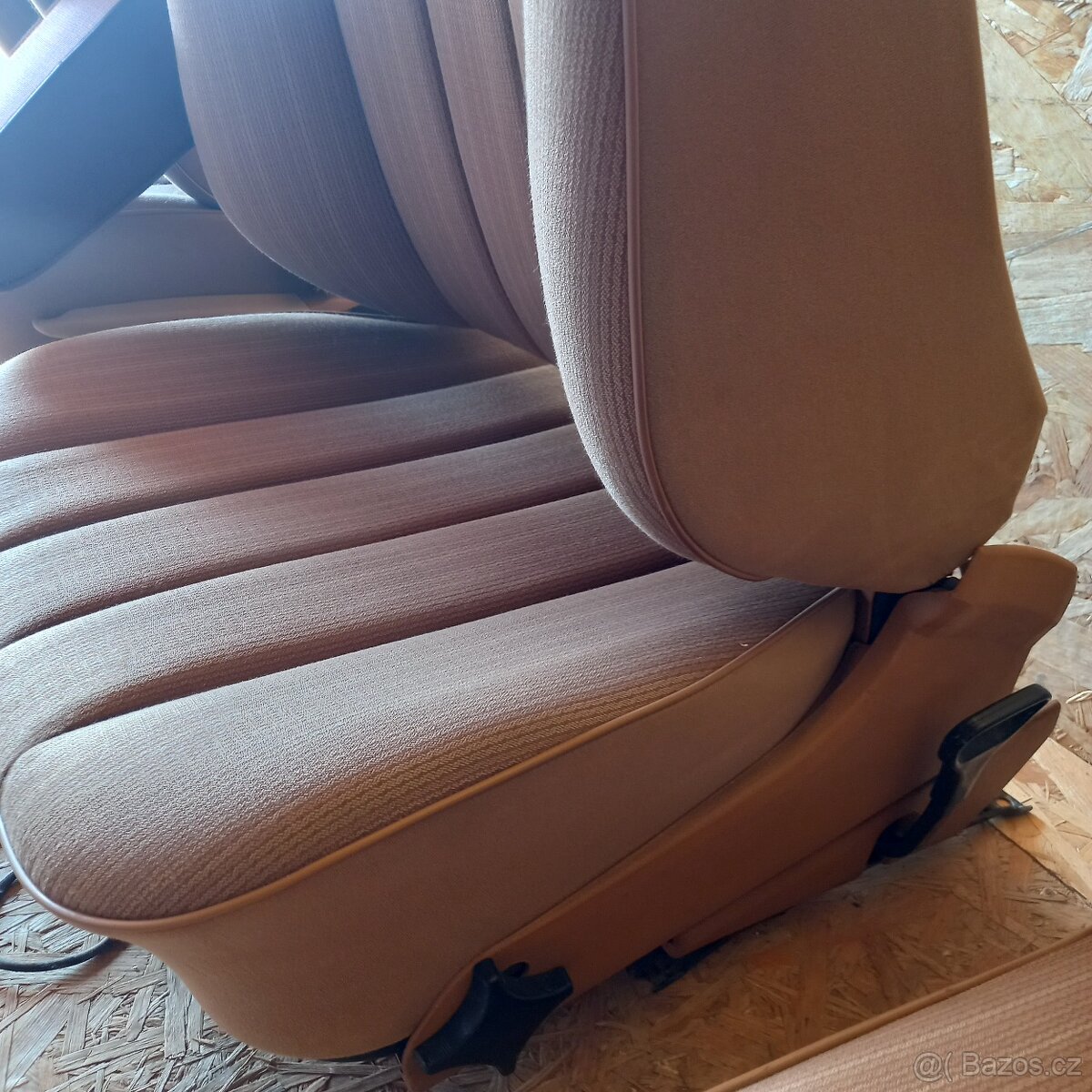 Mercedes w124 Coupe sedadla - 11