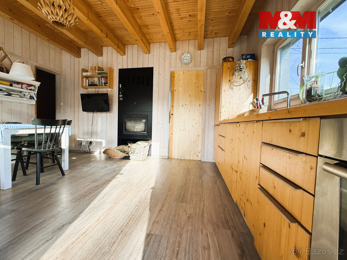 Prodej rodinného domu, 4+kk, Pertoltice - 11