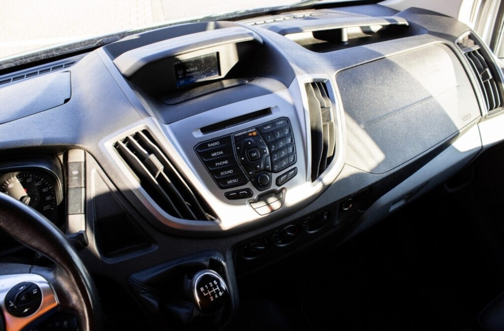 Ford Transit 96kW (2018) - 11