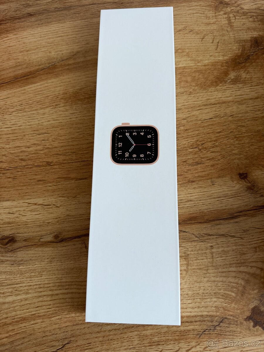 Apple Watch SE 44mm - 11