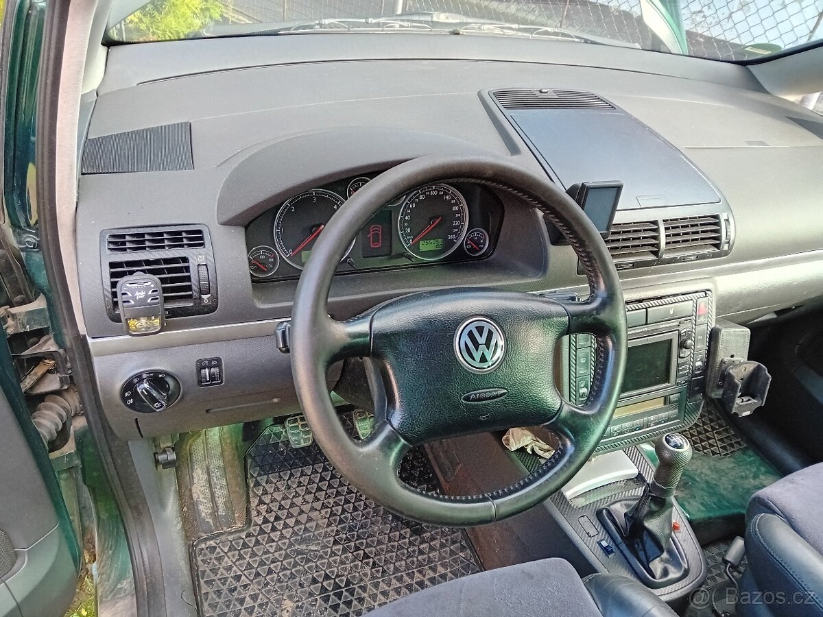 Volkswagen Sharan 1,9tdi 85Kw - 11