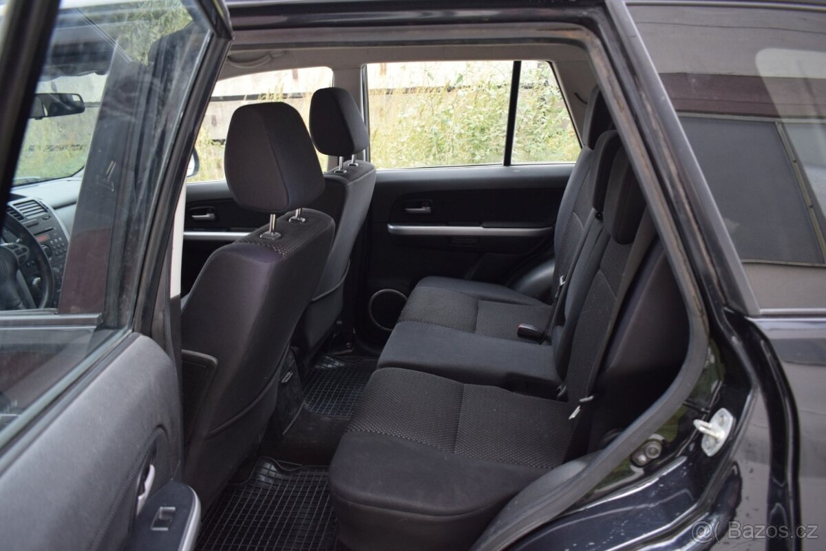 Suzuki Grand Vitara 1.9DDiS 4X4/MANUÁL/ČR/TAŽNÉ/AC - 11