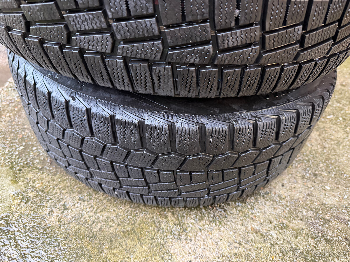 Sada pneu 205/55/16, cena za sadu 3000,- Kč - 11