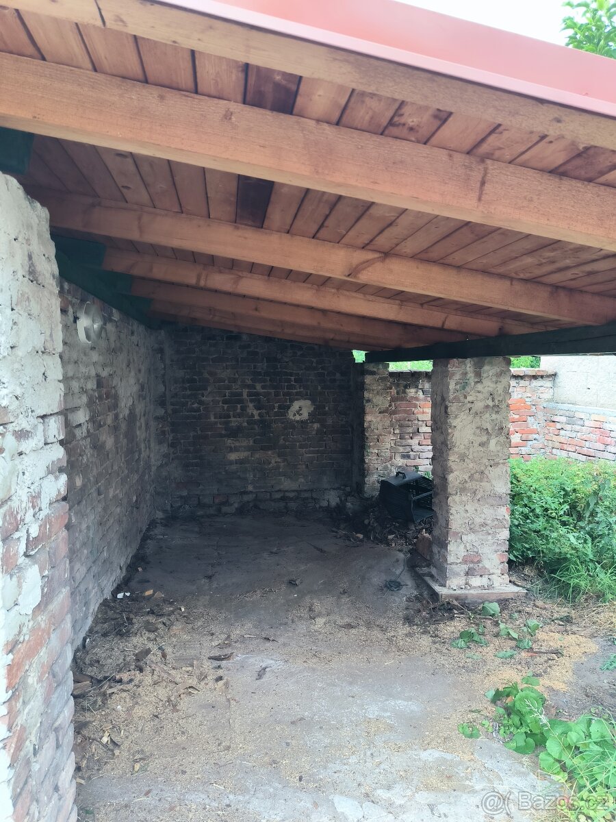 Nabízíme k prodeji domek ve Veltrubech - 11