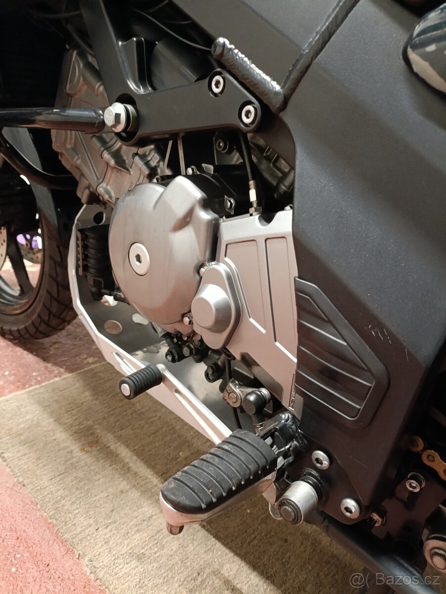 Suzuki v strom 650 Dl - 11