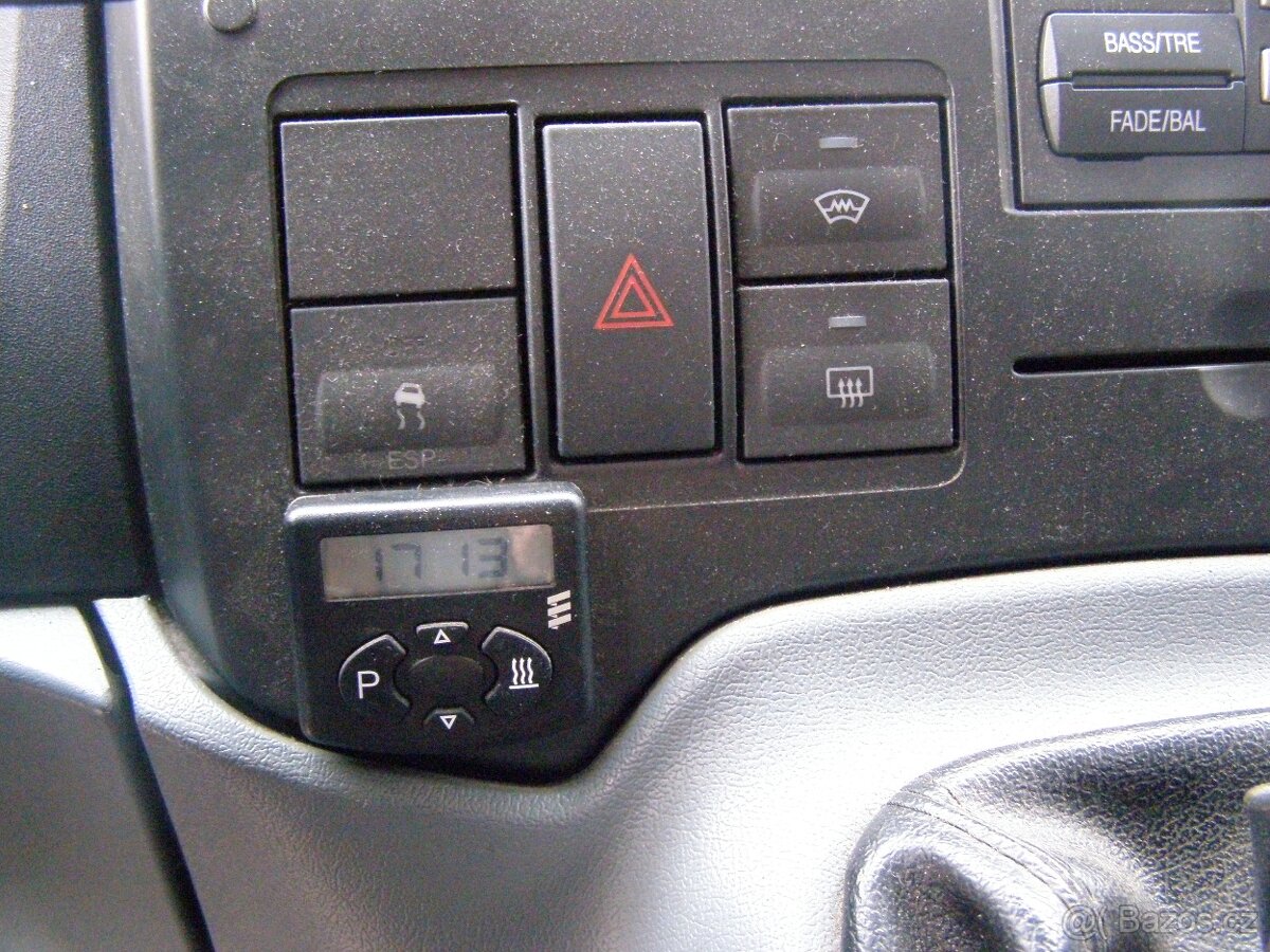 Transit MINIBUS uprava pro vozickare 1 majitel - 11