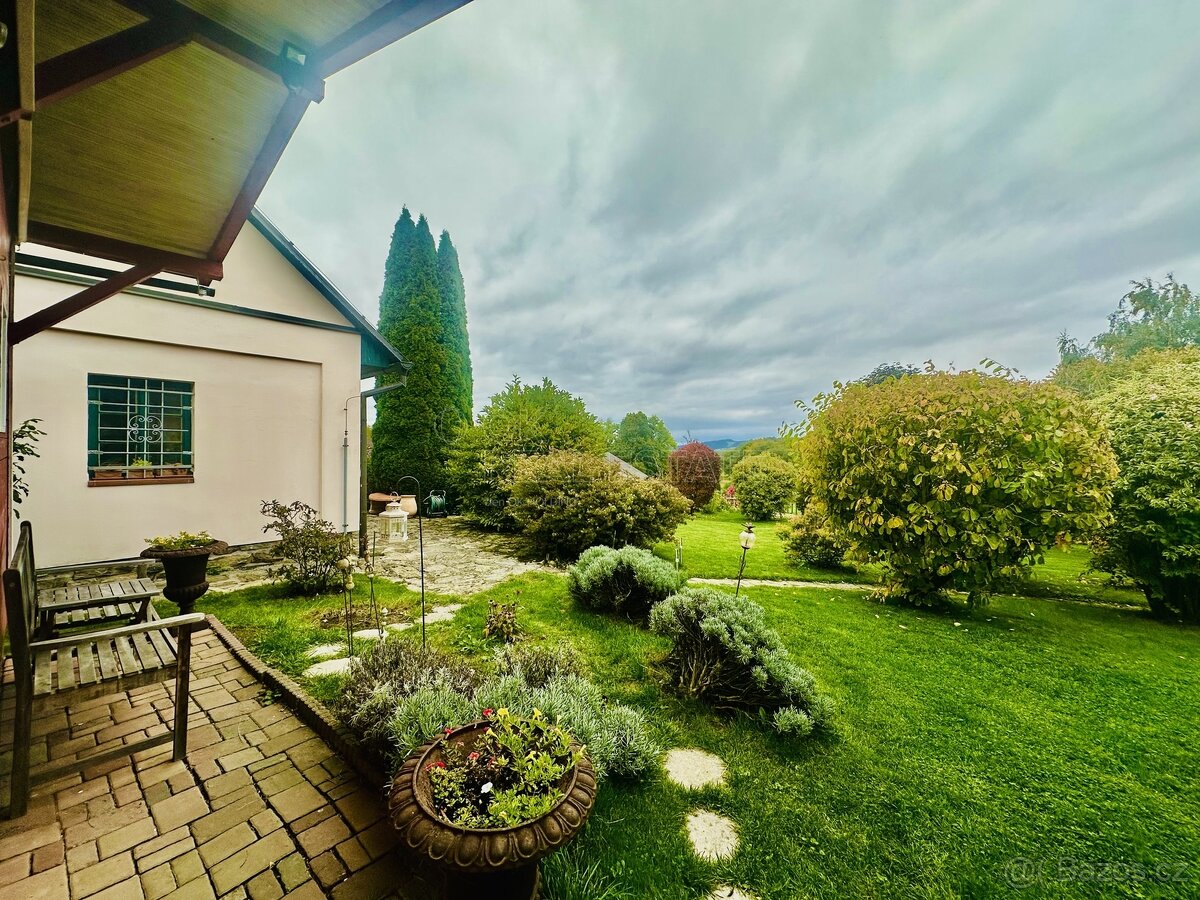 Prodej chalupy 252 m2, pozemek 1418 m2 - 11