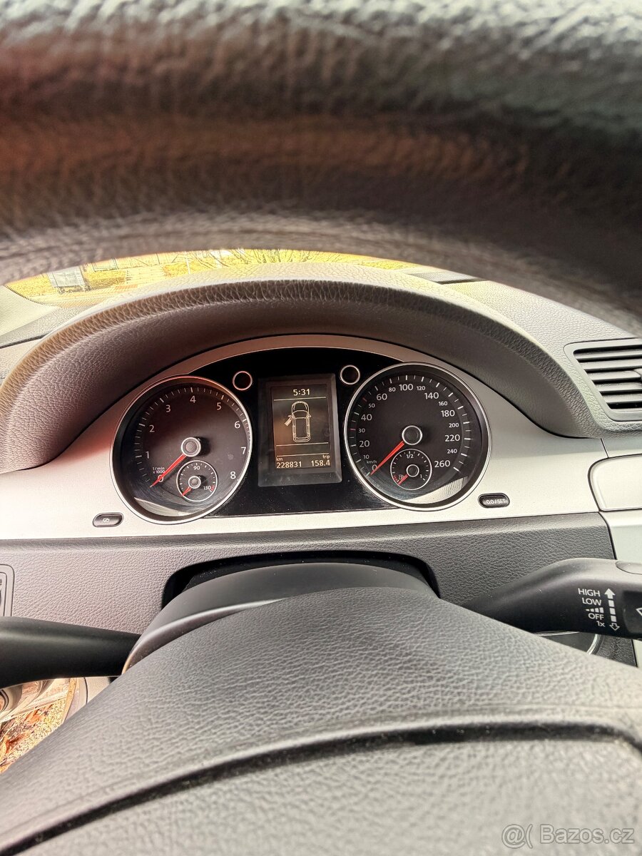 Volkswagen Passat B6 - 11