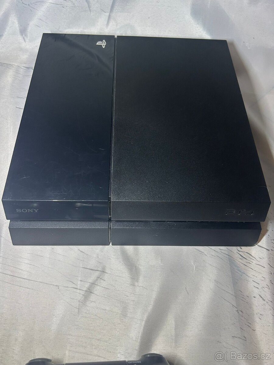 PlayStation 4 1TB + 2 orig. Ovladače+ hry - 11