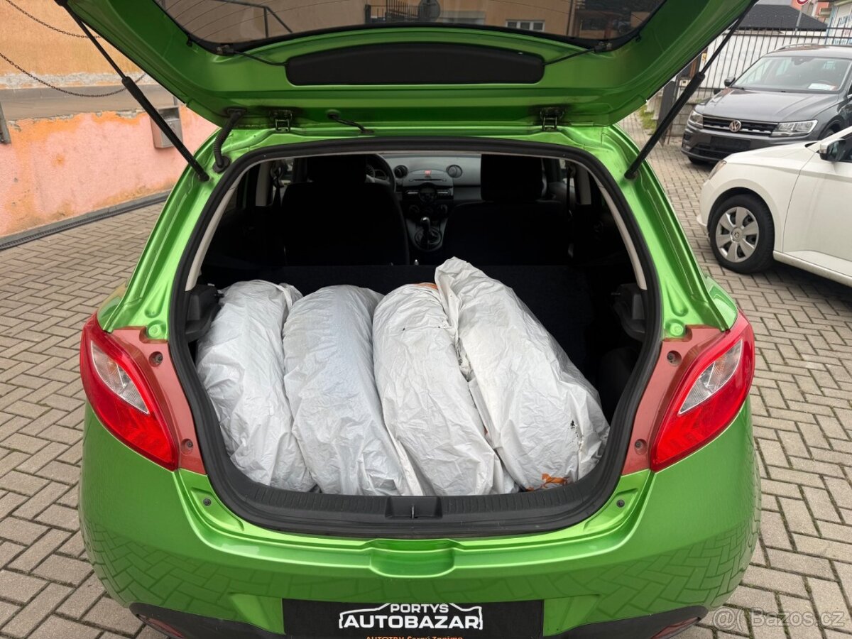 Mazda 2 1.3 - 11