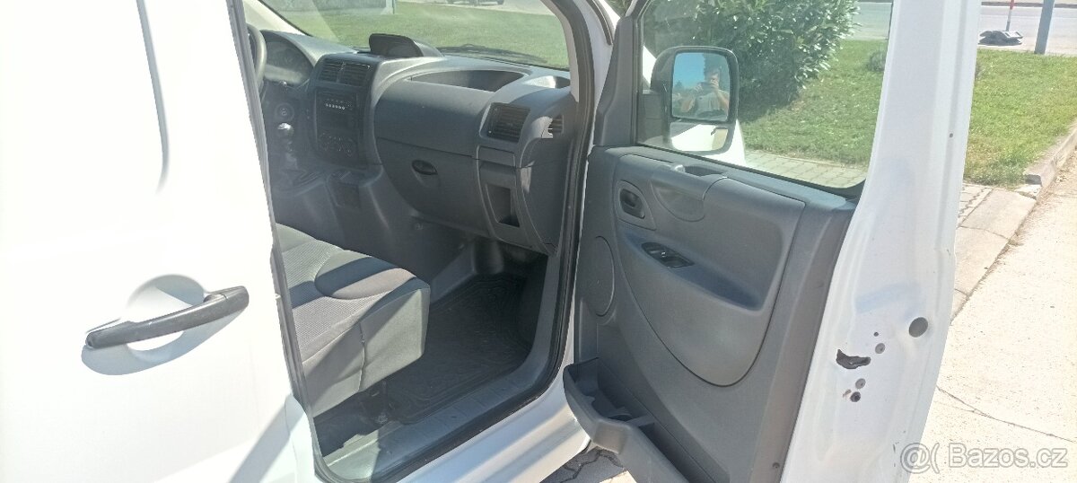 Peugeot Expert 2,0 HDI 94KW L2H1 2014 143000km - 11