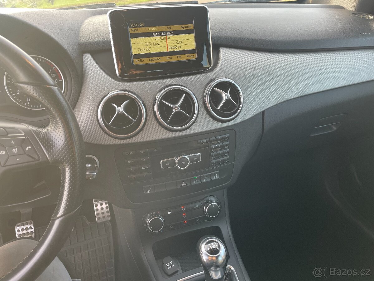 Mercedes-Benz B200 turbo 115kw Sport manuál - 11