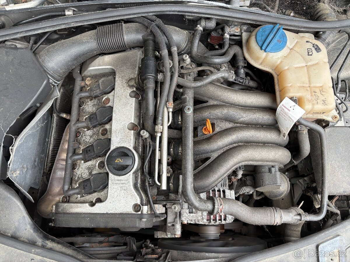 VW PASSAT B5.5 Náhradní díly LD7W 2.0i ALT - 11