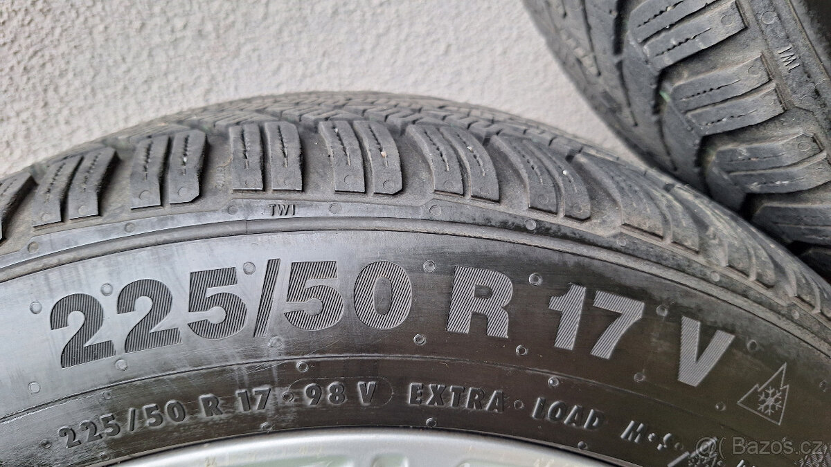 Audi A4 B9 original - typ V spoke 225/50 R17 zimní sada - 11