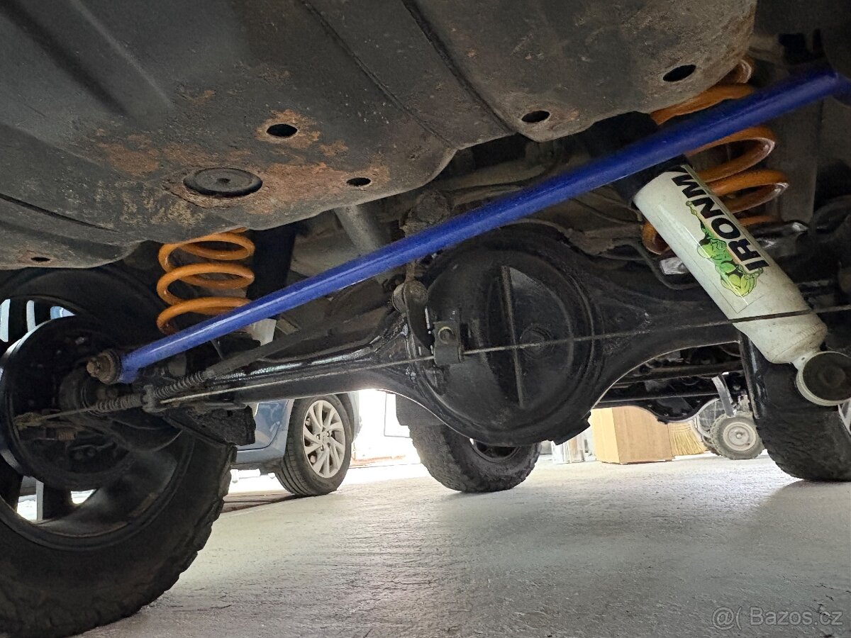 Land Cruiser LJ70 - 11