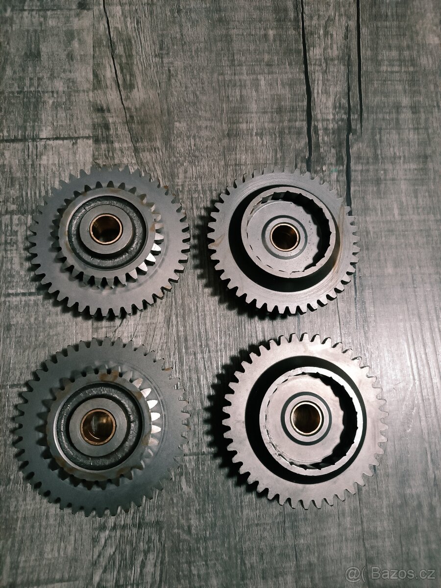 Originální nové a použité motory na Ural Turist - 11