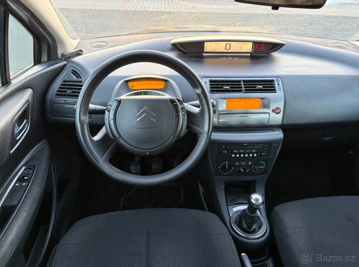 Citroen C4 1.4i 16V ČR STK 2/2028 - 11