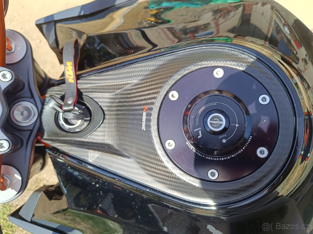 KTM Super Duke 1290 - 11