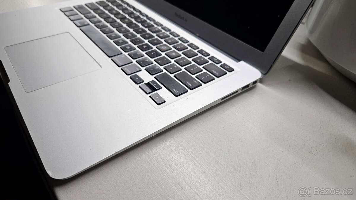 Macbook Air 2012 + nabíjačka - 11