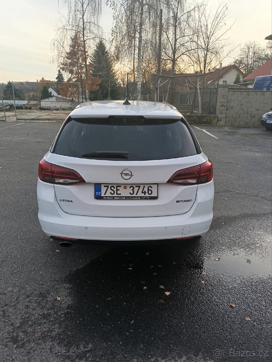 Opel Astra 1.6 Biturbo 118kw - 11
