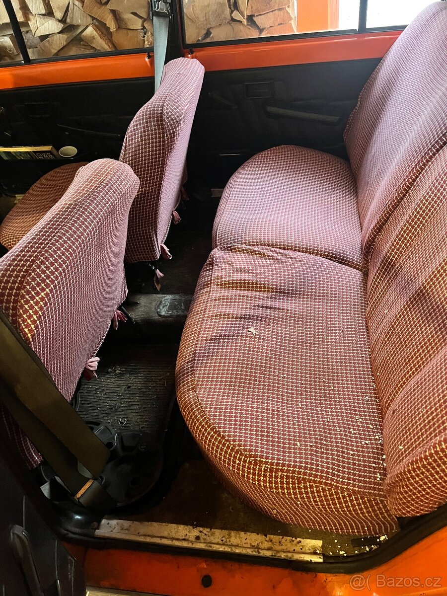 Prodám automobil škoda 105L - 11