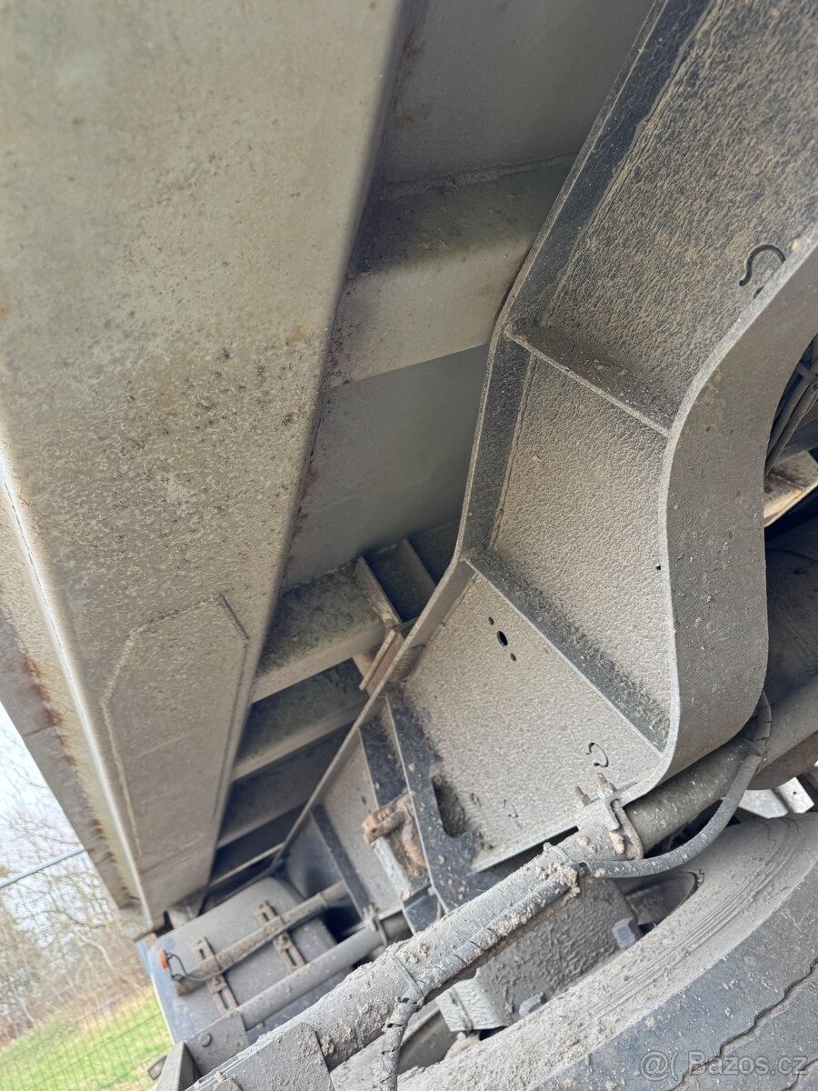 Sklápěcí vlek Panav P2 - 11