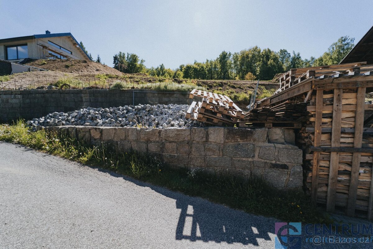 Prodej pozemku 794 m2 - 11