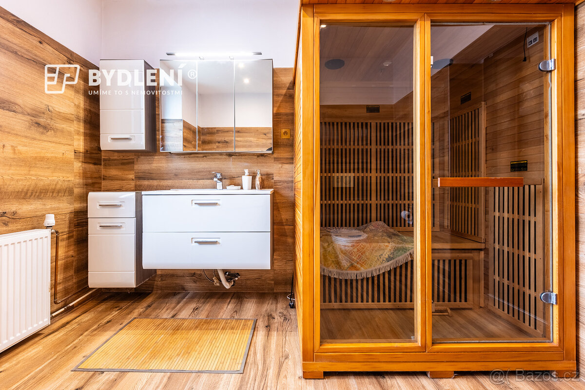 Prodej rodinného domu 339m² s pozemkem 3507m² - 11