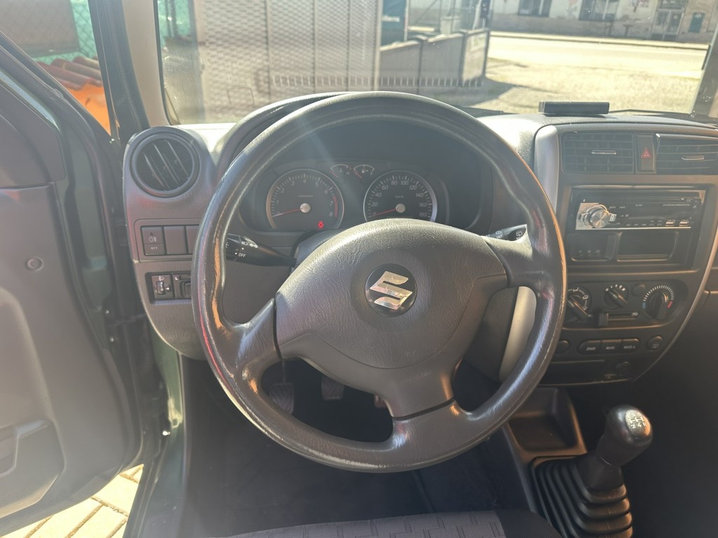 Suzuki Jimny 1.3i 63kW 4x4 - 11