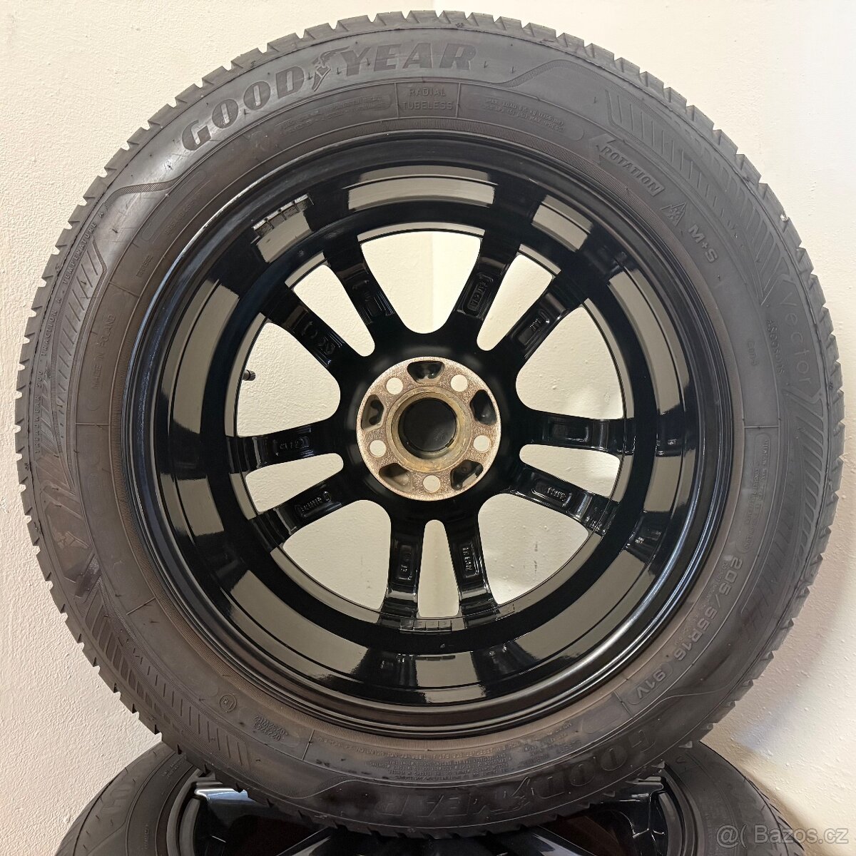 VW/SEAT/ŠKODA 5x100 R16 ET40+CELOROČNÍ 205/55R16 7,5mm - 11