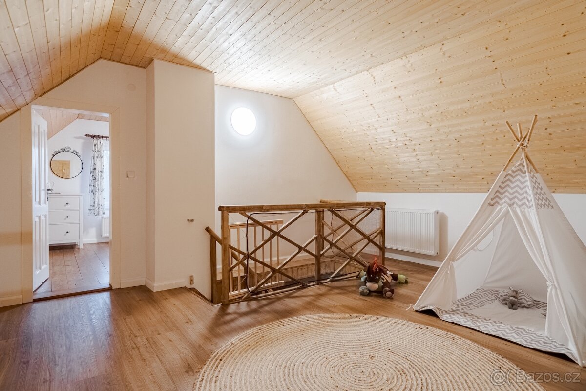 Prodej rodinného domu / chalupy Kozlov Česká Třebová - 11