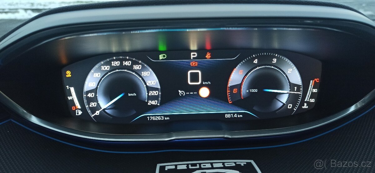 Peugeot 5008 1.6 HDi Automat - 11