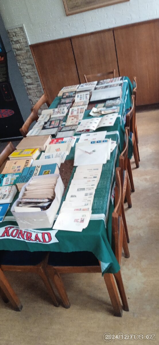 Poštovní známky a katalogy - 11