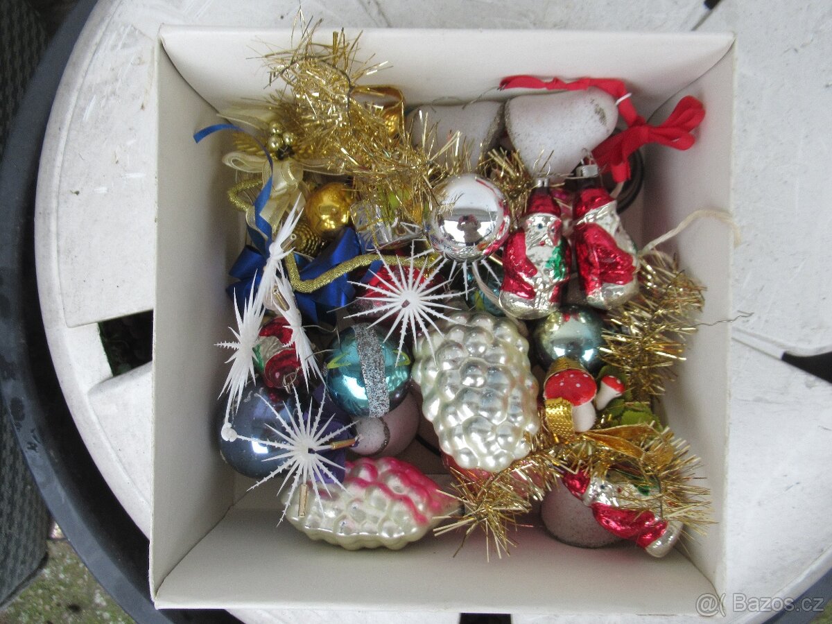 vánoční ozdoby a řetězy na vánoční stromeček RETRO - 11