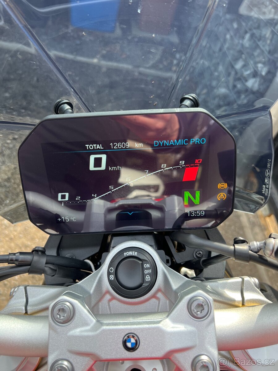 Bmw f900r - 11