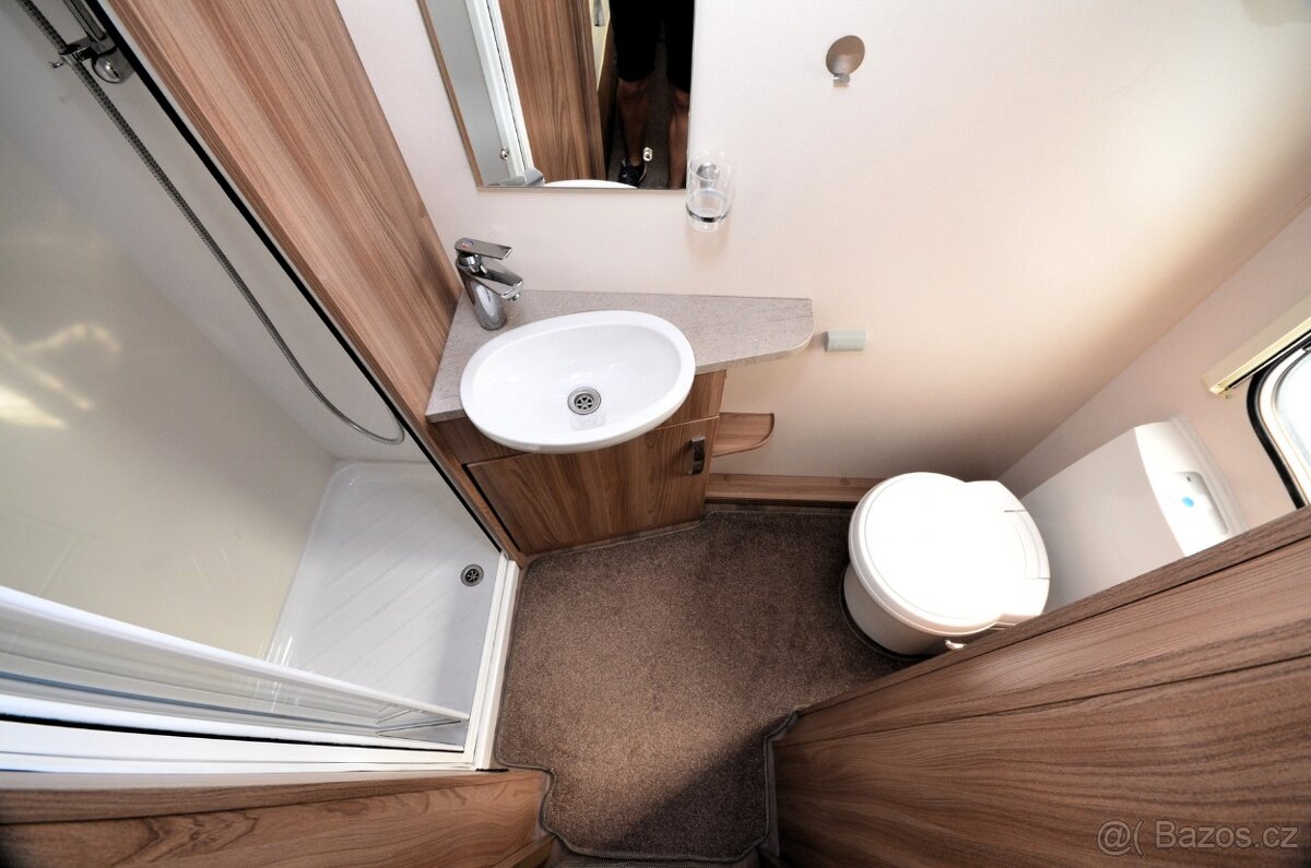 Karavan Sprite Cruzer 492 SR - 11