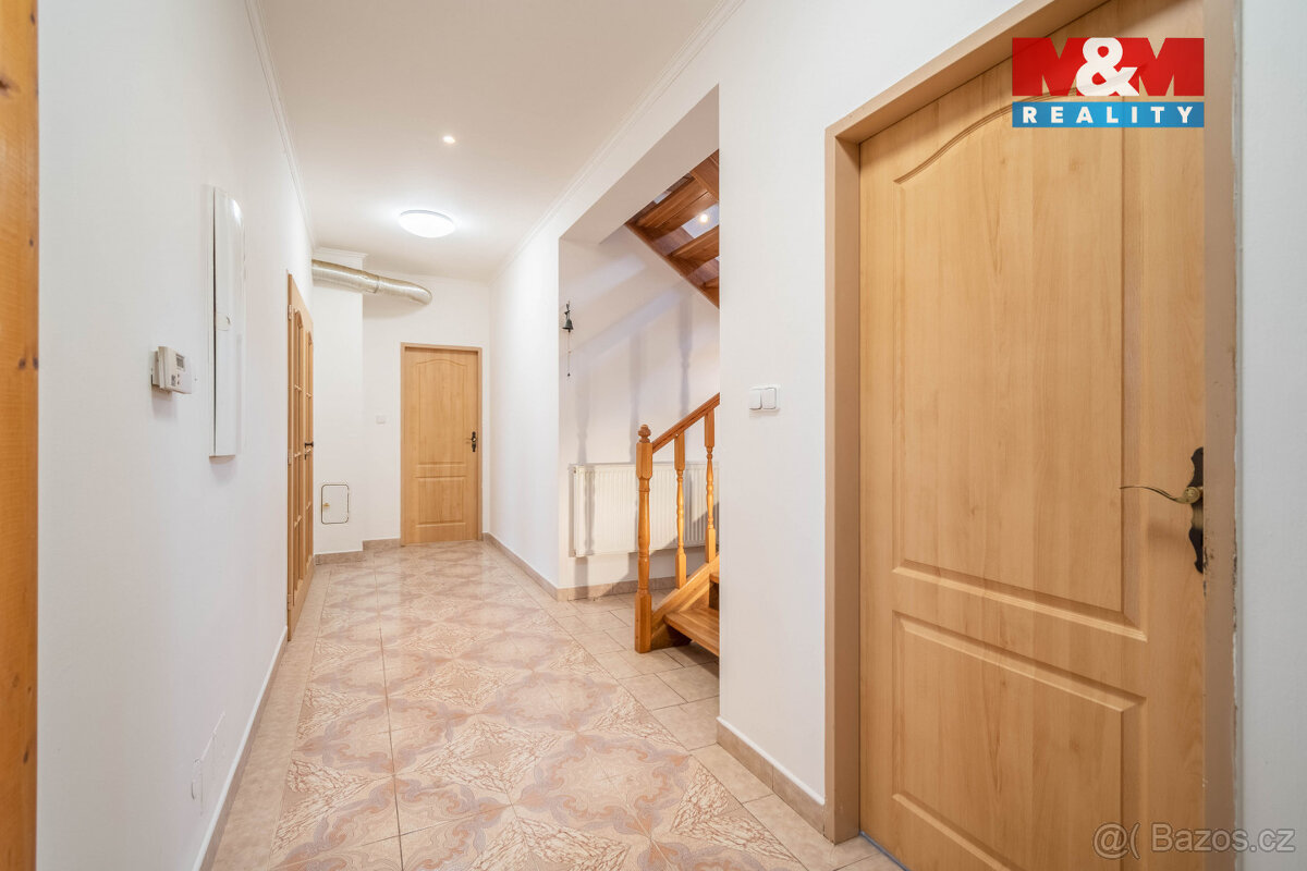 Prodej rodinného domu, 240 m², Nenačovice - 11