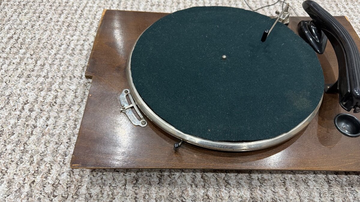 Gramofon - kabinet - 11