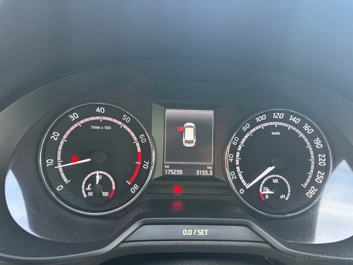 Škoda Octavia 3 Rs 2.0 tsi 162 kw - 11