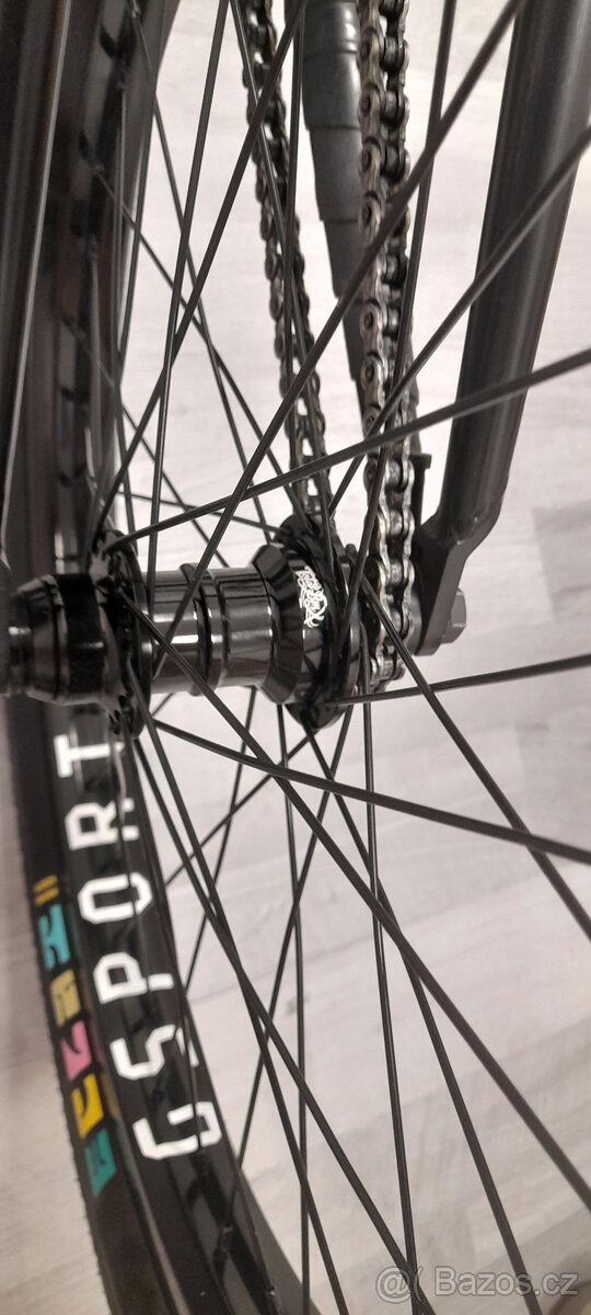BMX 21.25 RHD - 11