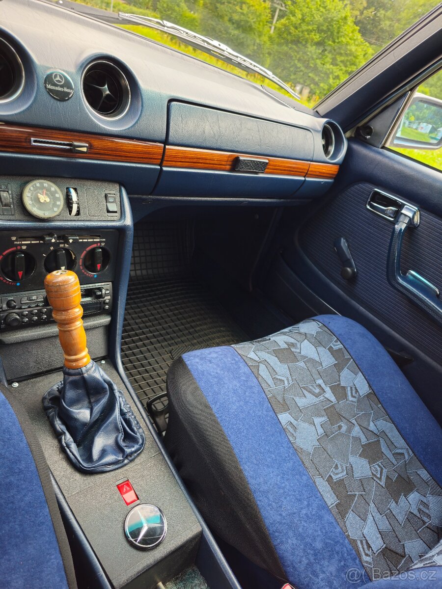 Mercedes Benz W123, 230E, piano - 11