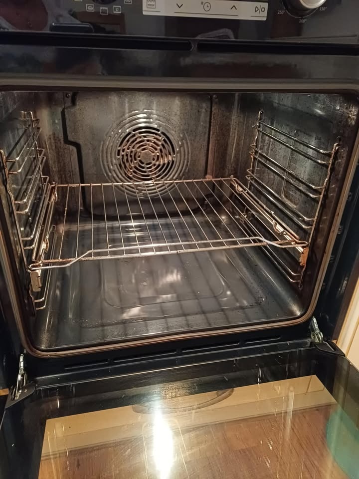 Kuchyňská linka včetně spotřebičů - 11