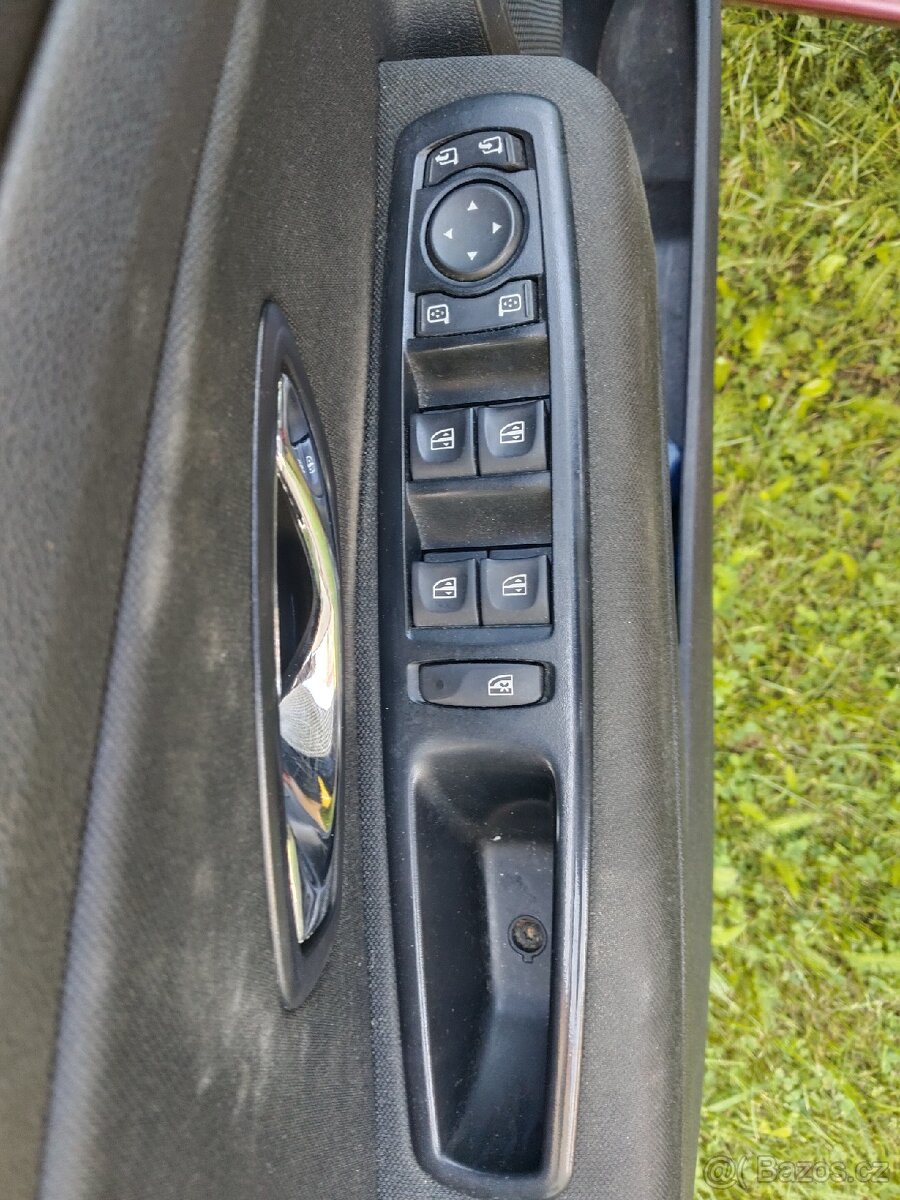 Renault Megane grand tour lll - 11