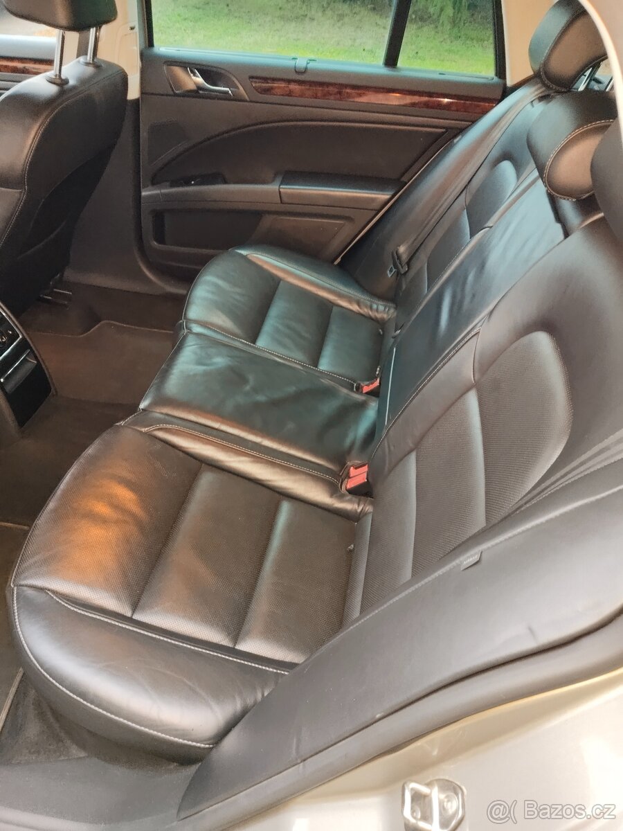 Superb 1.6 2012r.v. - 11