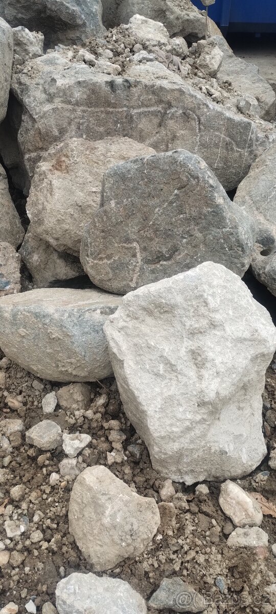 Kameny do zahrady - 11