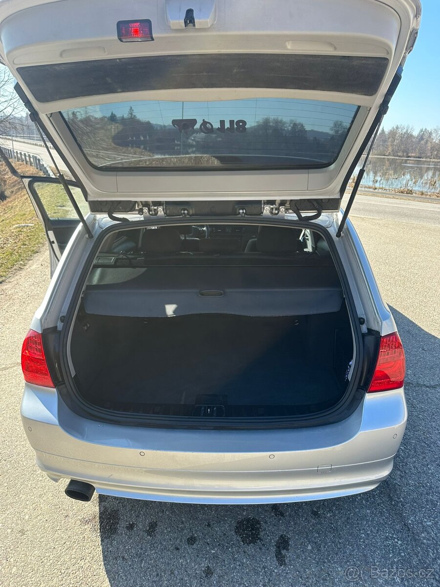 Bmw 320i 125kw e91 2011 - 11