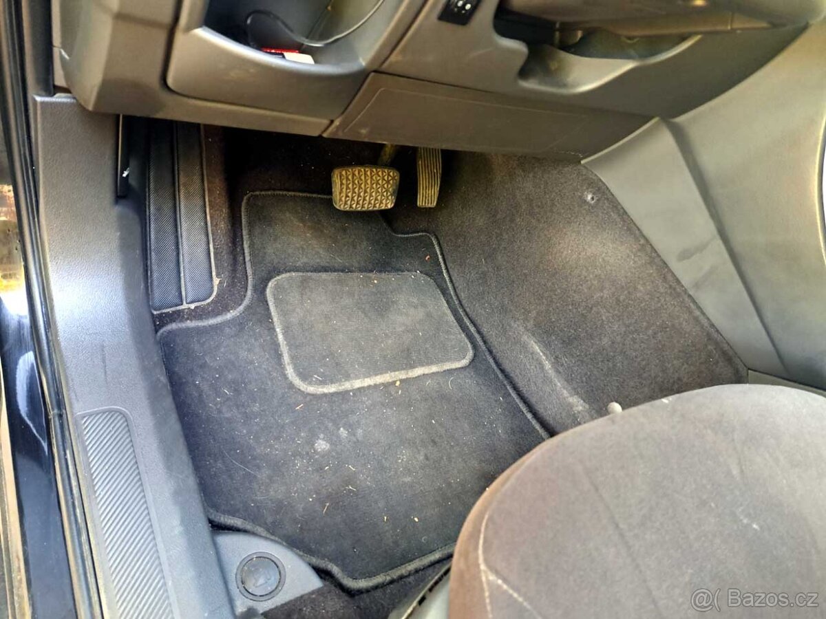 Fiat Croma 1.9 JTD 110kW automat - 11